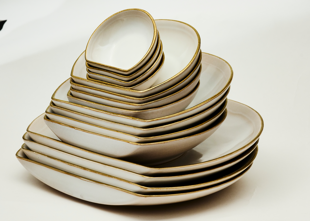 Ivory & Gold - Set of 16