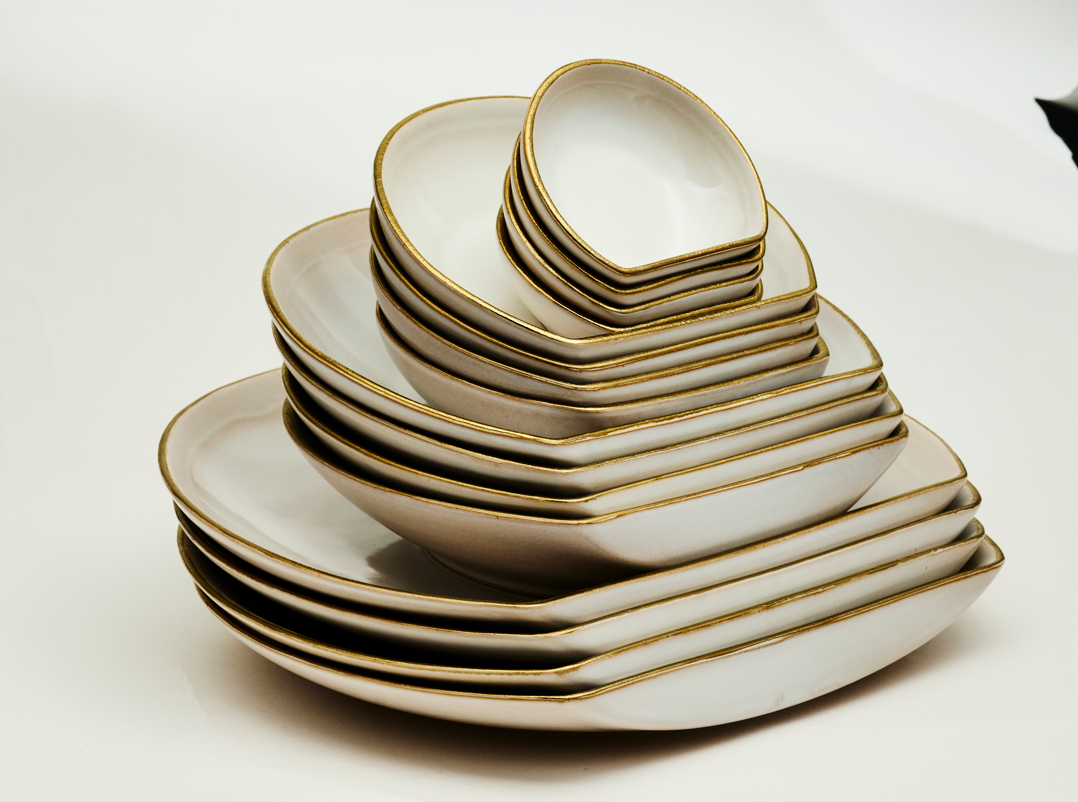 Ivory & Gold - Set of 16