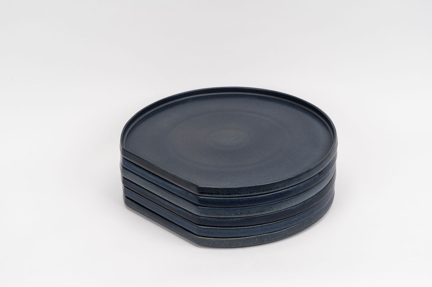 Black Reactive Dinner Plates