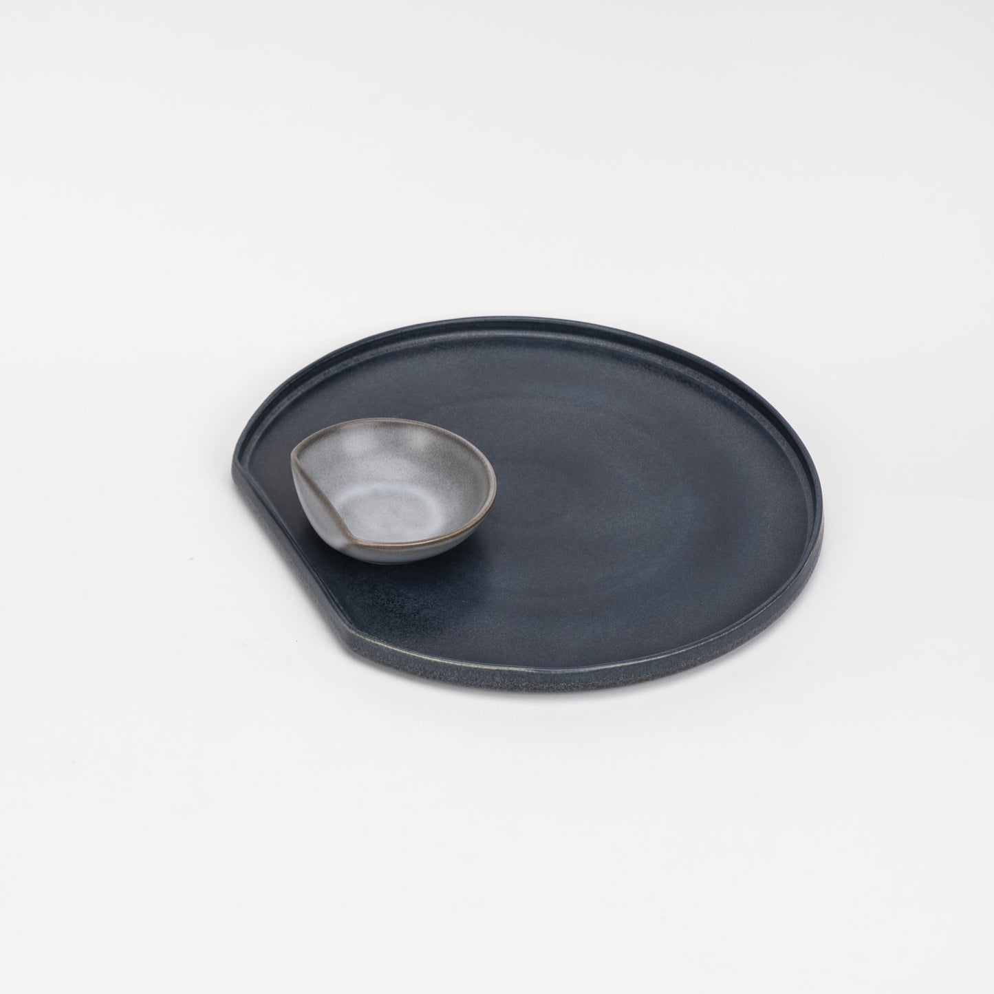 Black Reactive - 30cm flat platter